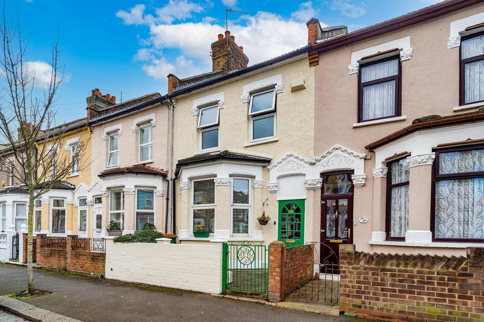 Trusted local roofers across East Ham